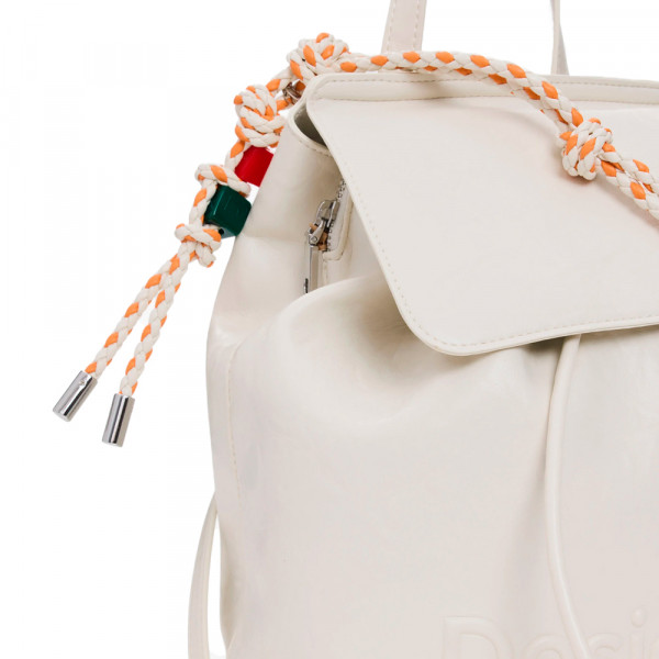 mochila-pequena-charms