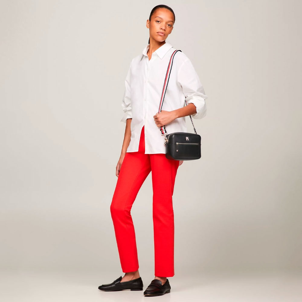 Tommy Hilfiger Bags BOLSO BANDOLERA ICONIC CON CINTA DISTINTIVA – imagen 2