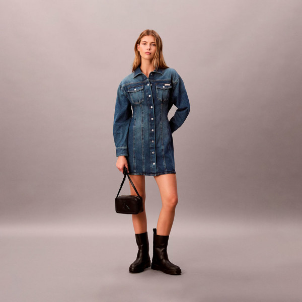 umhangetasche-mit-eingraviertem-monogramm-logo