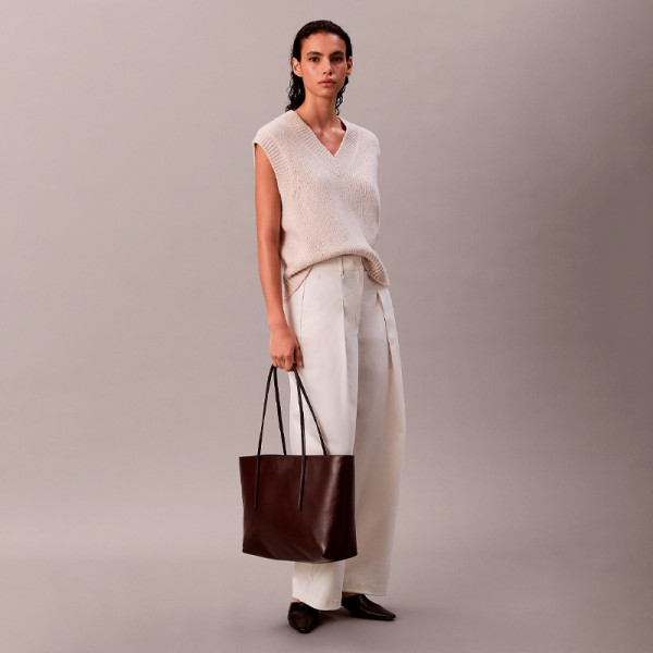 borsa-tote-con-logo-monogramma-e-custodia