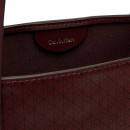 bolso-tote-pequeno-con-logo-monograma-con-bolsito