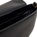 satteltasche-mit-eingraviertem-monogramm