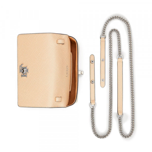 sac-bandouliere-en-cuir-texture