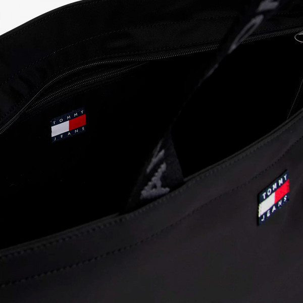 unverzichtbare-tragetasche-mit-aufschrift