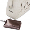 borsa-a-mano-media-con-toppa-borchiata