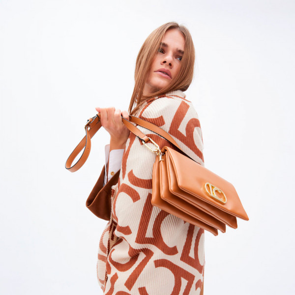 borsa-a-tracolla-a-tre-scomparti-con-patta