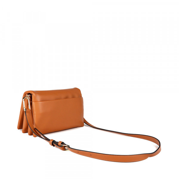 bolsa-de-ombro-com-tres-compartimentos-e-aba