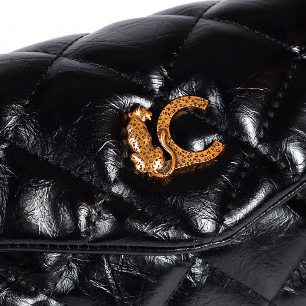 gepolsterte-mini-umhangetasche