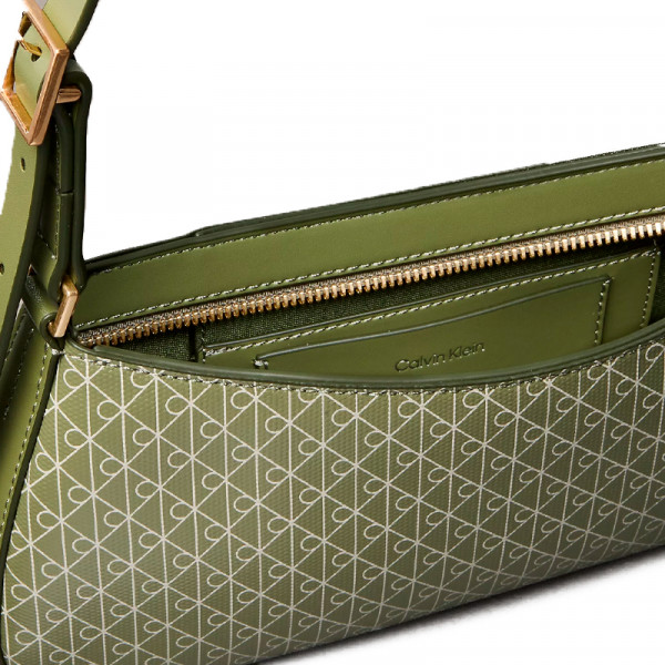 bolsa-de-ombro-com-emblema-e-logotipo-revestidos