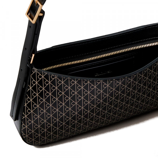 petit-sac-bandouliere-avec-embleme-et-logo-enduits