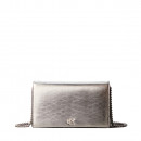 monogrammierte-geldborse-mit-metallkette