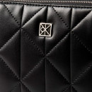 sac-bandouliere-rembourre-avec-double-fermeture-eclair-et-logo-emblematique