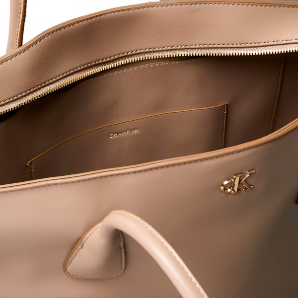 sac-cabas-moyen-a-dome-monogramme