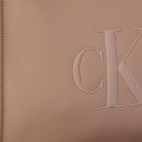borsa-tote-con-monogramma-inciso