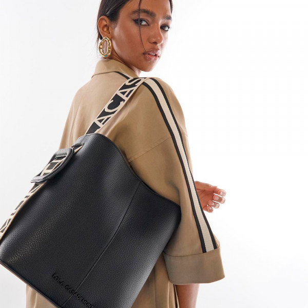 bolso-contrast-nylon-strap