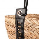 bolso-con-logo-en-el-asa-troquelado
