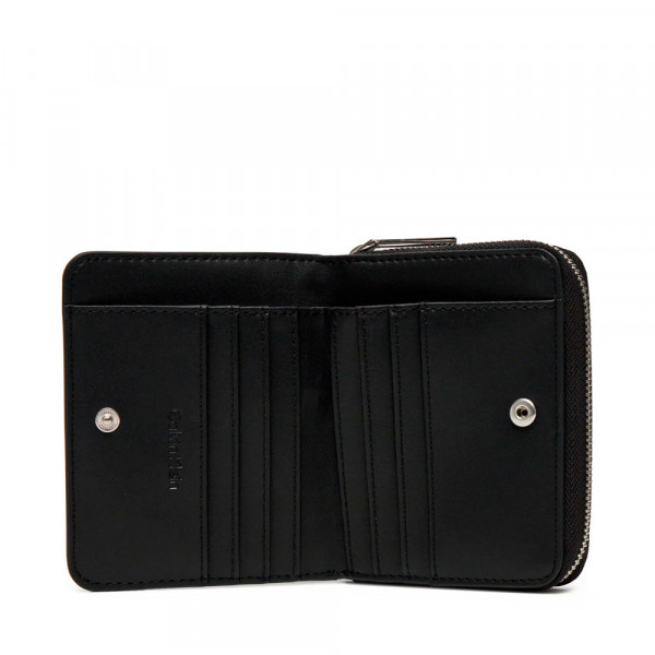 must-zip-around-wallet-with-flap