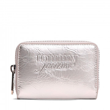 essential-metallic-textured-wallet