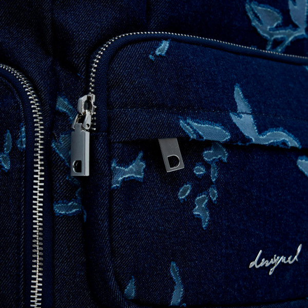 petit-sac-a-dos-en-jean-devore