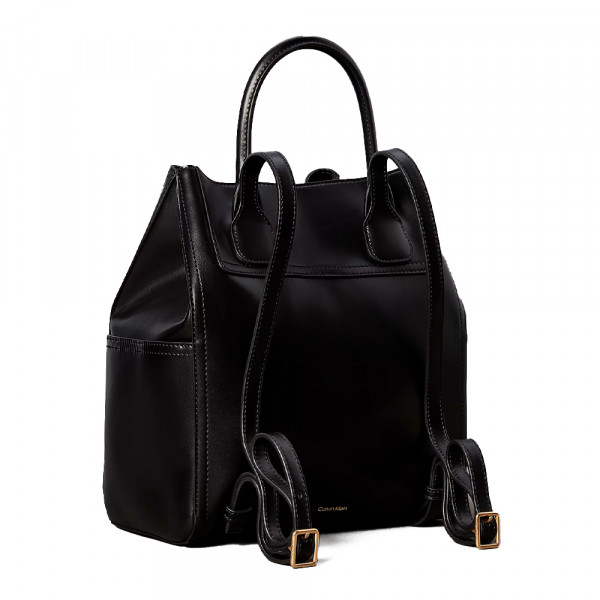 monogramm-rucksack-mit-kordelzug