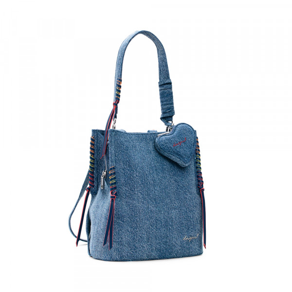 petit-sac-a-dos-en-denim-avec-un-coeur