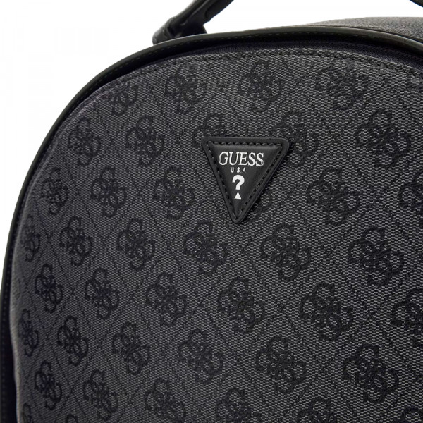 mochila-com-o-logotipo-de-milao