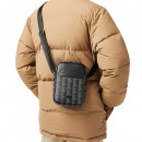sac-a-bandouliere-vertical-the-blend-avec-monogramme-imprime