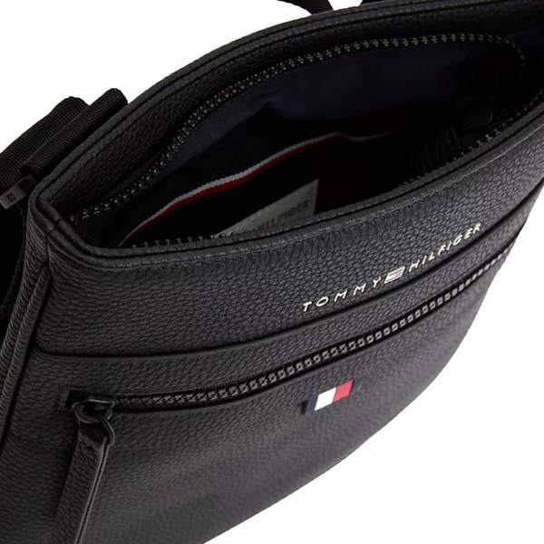 essential-crossbody-bag