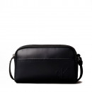 borsa-a-tracolla-con-logo-monogramma-inciso