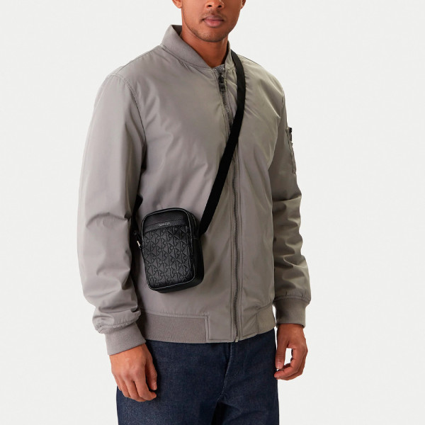 sac-bandouliere-emblem-slim-reporter