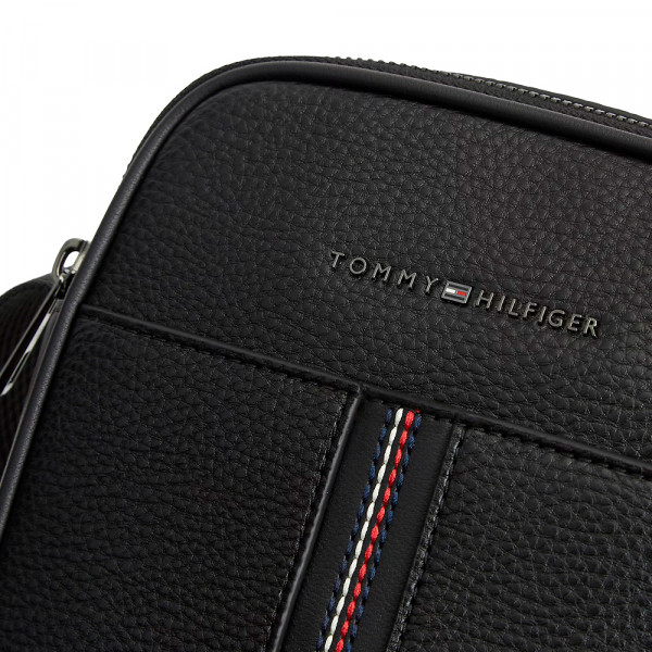 borsa-da-reporter-in-pelle-martellata