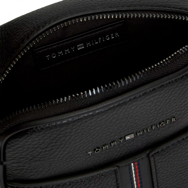 borsa-da-reporter-in-pelle-martellata