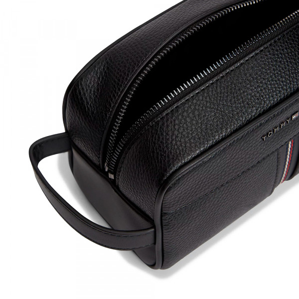 granulated-toiletry-bag-with-metallic-logo