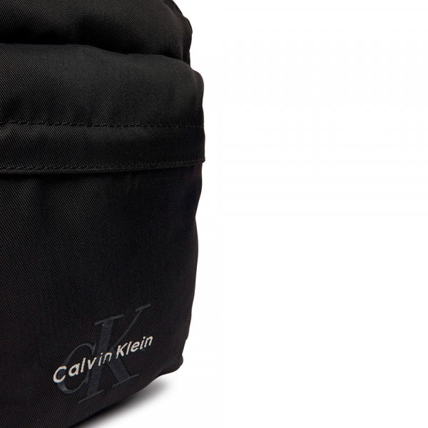 bold-reporter-crossbody-tasche