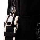 reportertasche-mit-klassischem-logo