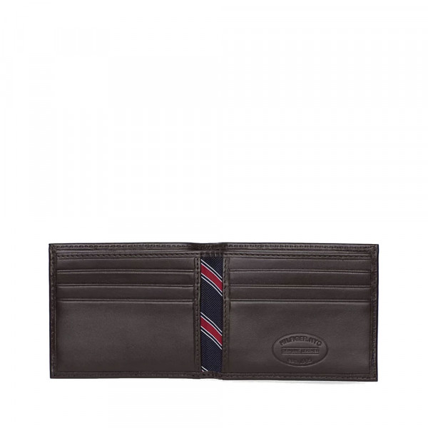 small-foldable-and-embossed-wallet