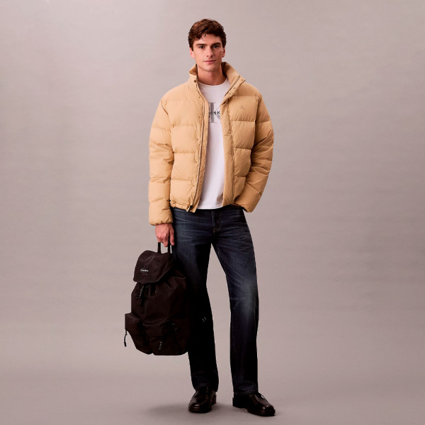 zaino-con-patta-in-nylon-e-logo-monogramma