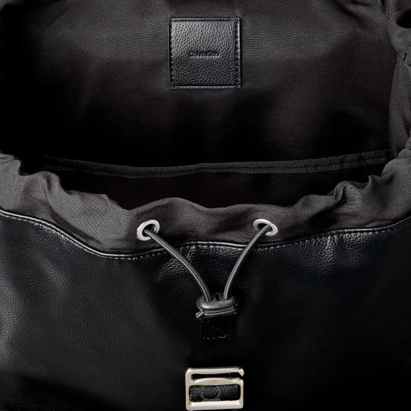 cargo-backpack-with-top-flap