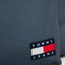 rucksack-mit-essential-logo