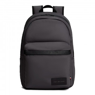 canvas-backpack-with-logo-patch