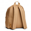 mochila-essential-con-logo