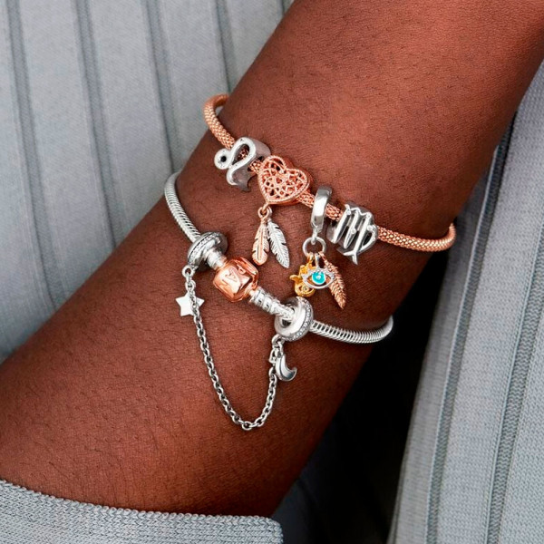 charm-zodiac-scorpio-brilliant-798430c01