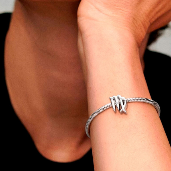 charme-zodiaque-vierge-brillant-798417c01