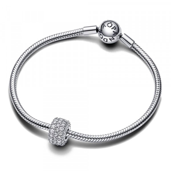 charme-lumineux-a-trois-rangees-en-pave-792820c01