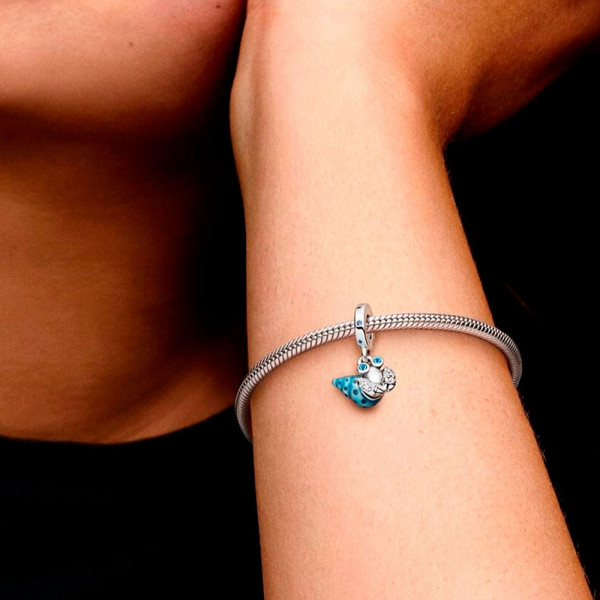 hermit-crab-pendant-charm-that-glows-in-the-dark-792700c01