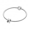 charme-em-prata-letra-m-797467