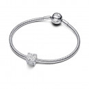 charm-wurfel-mobile-spielzeug-793672c01