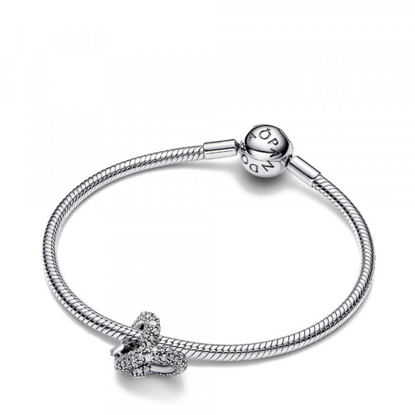 charm-con-nodo-infinito-e-cuore-pave-793771c01