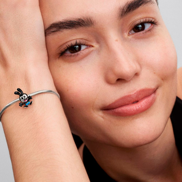 ciondolo-in-argento-sterling-oswlad-il-coniglio-fortunato-della-disney-794021c01