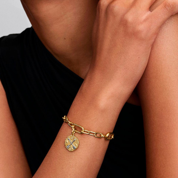 medallion-and-crossed-arrows-charm-764081c01